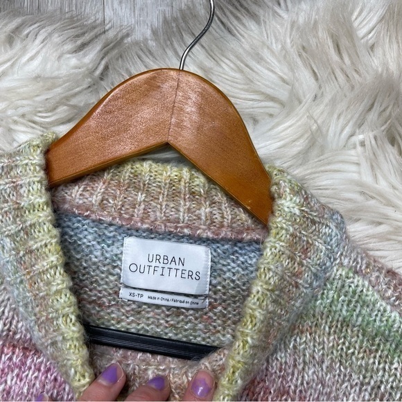 Urban Outfitters Ventura Landscape Mushroom Cropped Sweater - Picture 6 of 10
